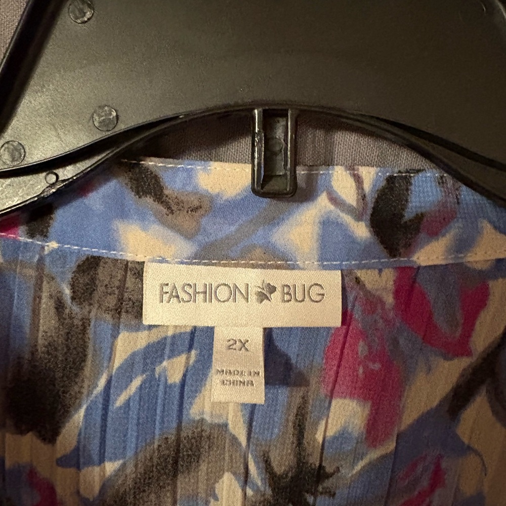 Colorful Abstract Print Blouse - Picture 3 of 3